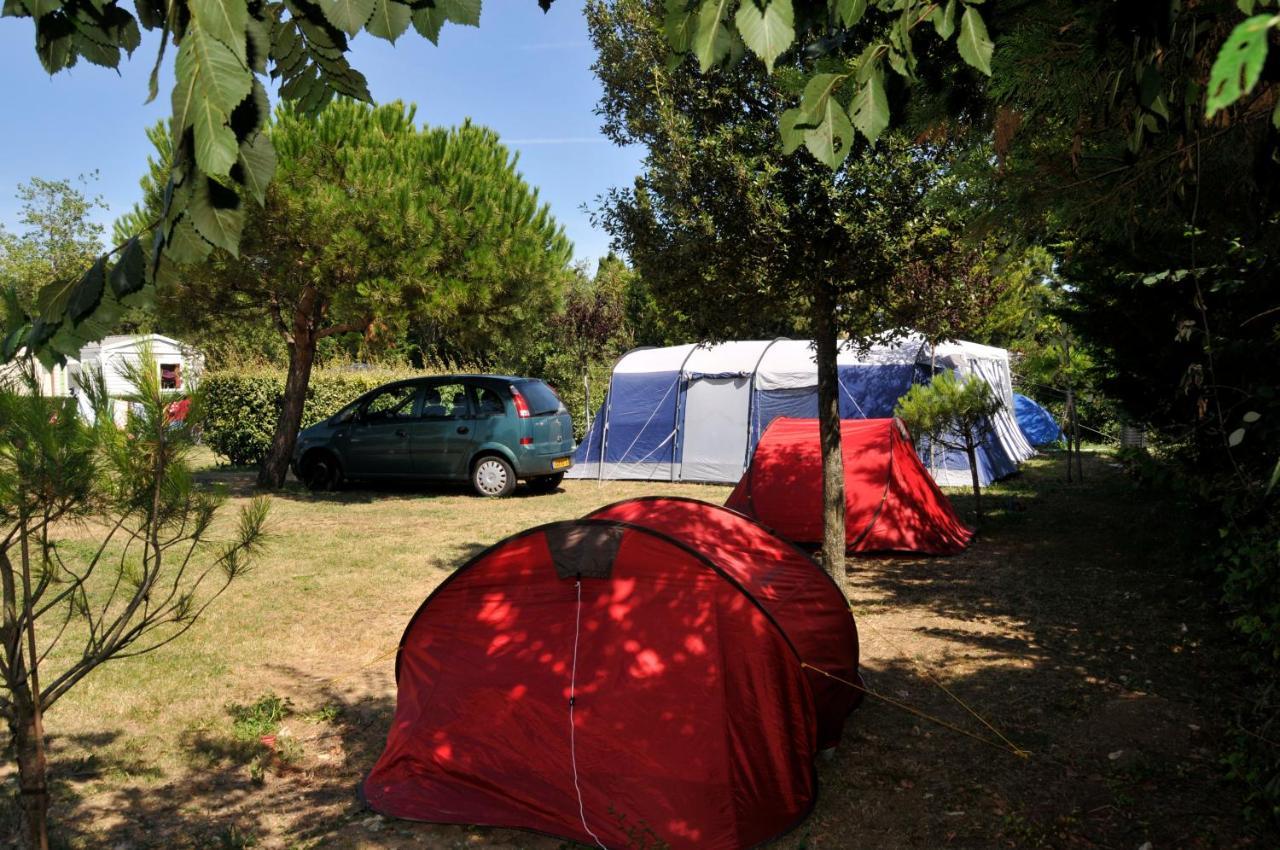 Camping Le Beaulieu ピュイルボロー エクステリア 写真